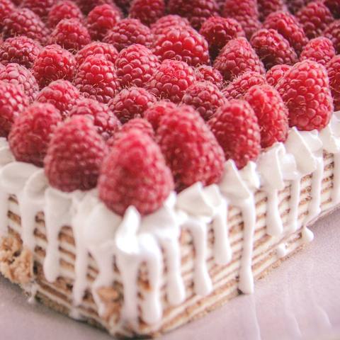 Honey Raspberry Cake