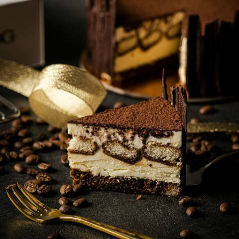 Tiramisu Cake