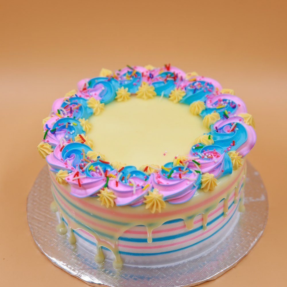 Holi cakes